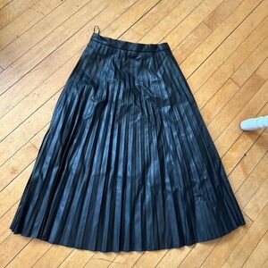 Bagatelle Black A-Line Pleated Skirt
